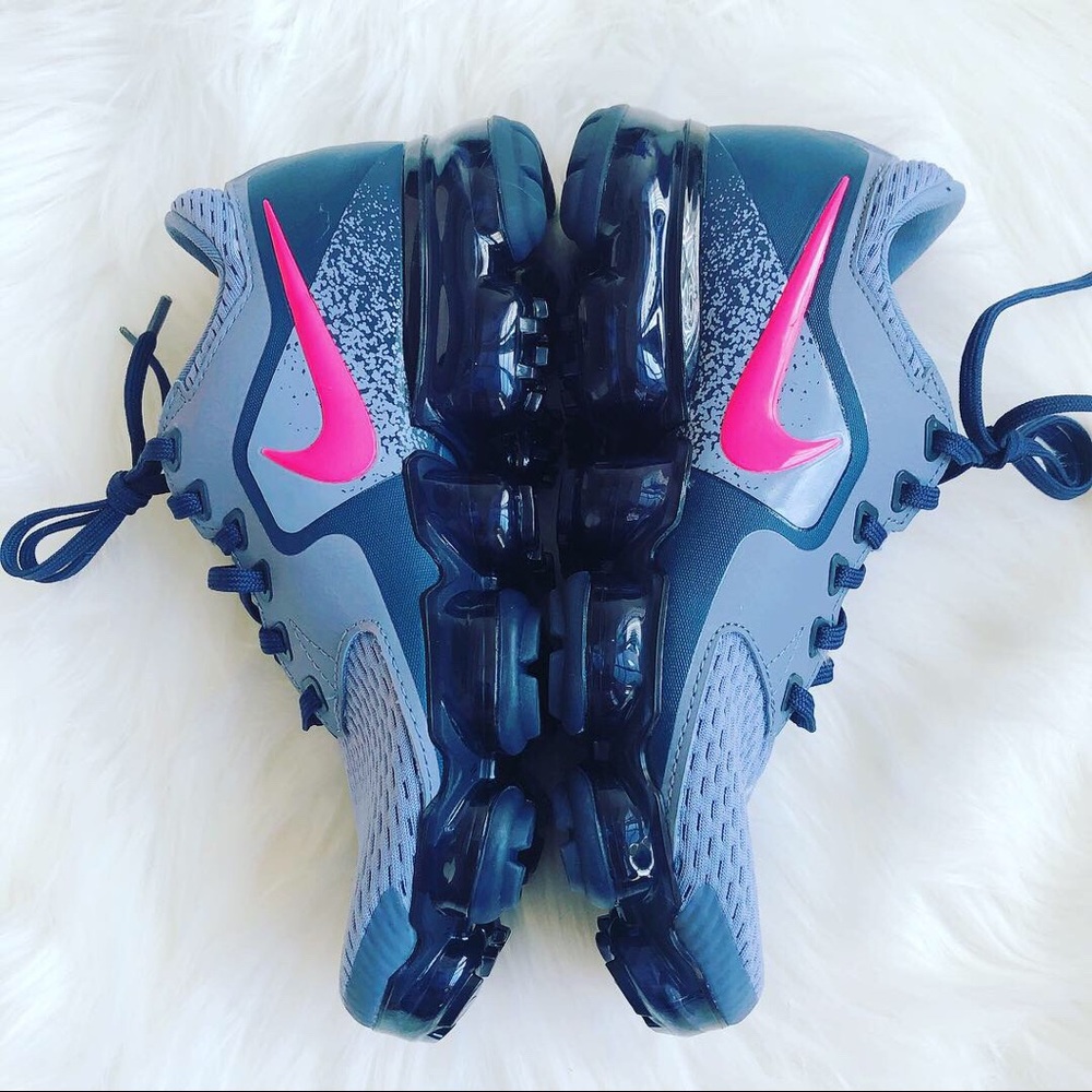 Nike Air VaporMax - Picture 6 of 8